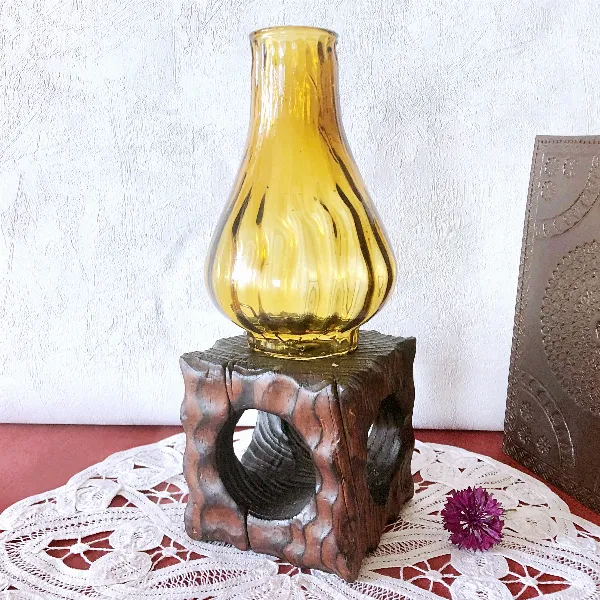 Ancien bougeoir photophore artisanal en bois et verre ambré  vintage 60/70