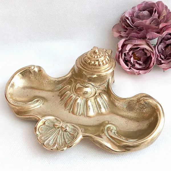 Encrier écritoire bronze doré Art Nouveau vers 1900