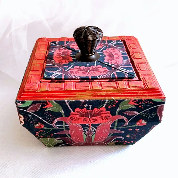 Grosse boîte artisanale bois et imprimé tissu floral