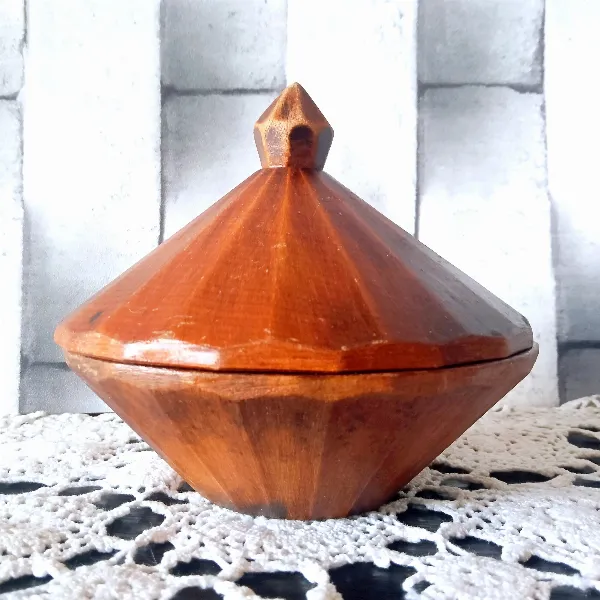 Boîte en bois artisanale souvenir de Dijon France  mi XXe siècle