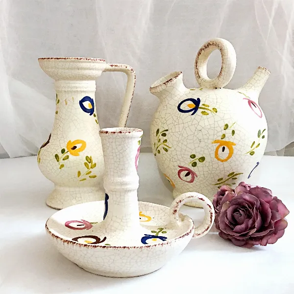 Carafe, gargoulette et bougeoir poterie artisanale d 'Angèle de Poët-Laval