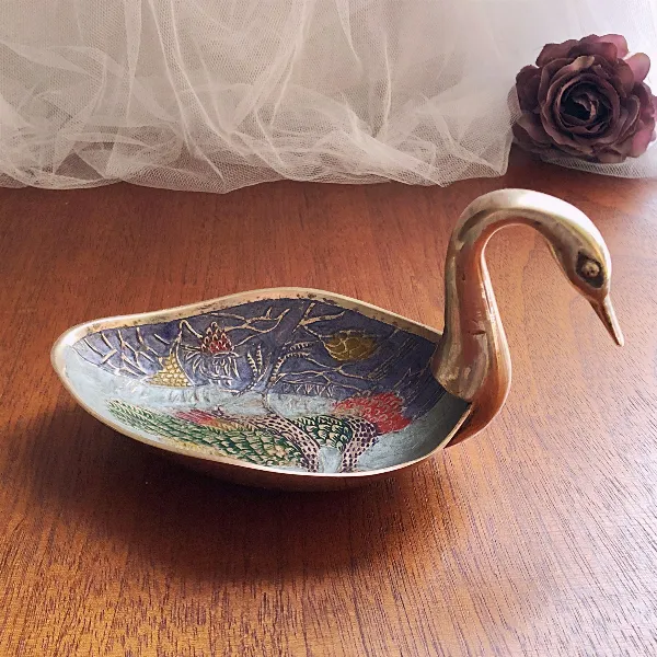 Déco vide-poche forme cygne paon laiton émaillé