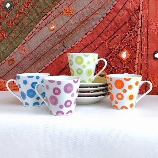 Coffret à café 4 tasses et soucoupes LBVYR vintage 70 neuf