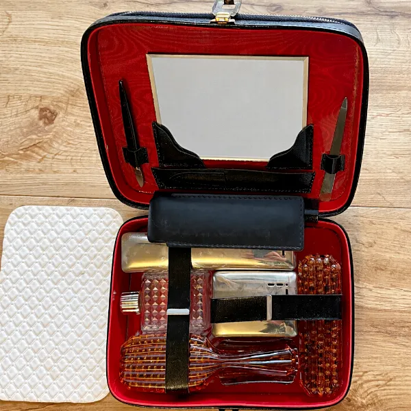 Nécessaire de voyage "Jet-Set" – Édition 1950s avec papeterie d’aviation
