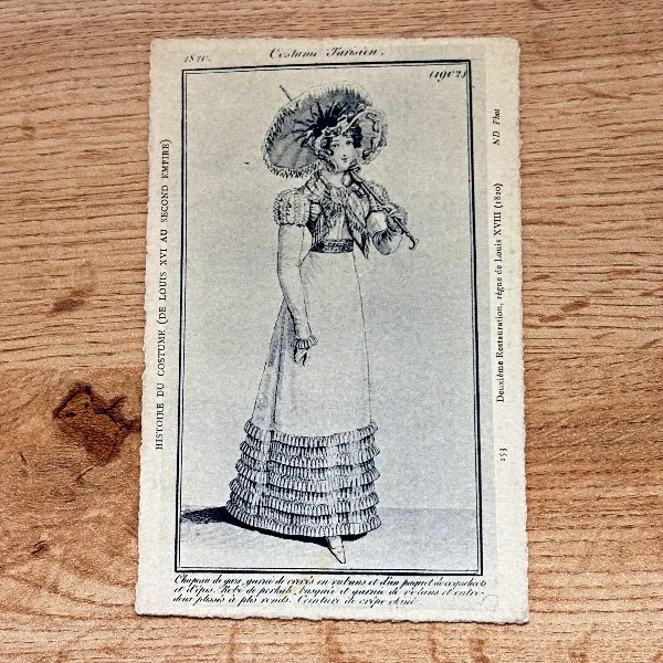 CPA Paris Mode Restauration 1820 Robe à Volants Ombrelle ND Phot 153 Gravure