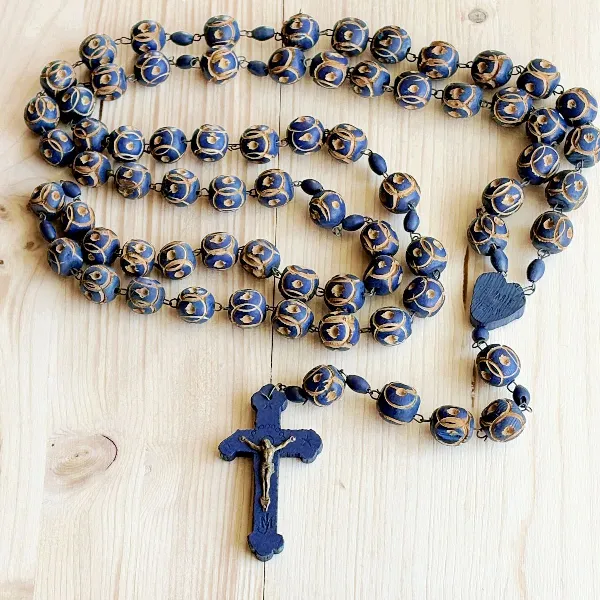 Grand Chapelet en bois sculpté bleu 1,24m Lourdes - Déco Bohème spirituelle