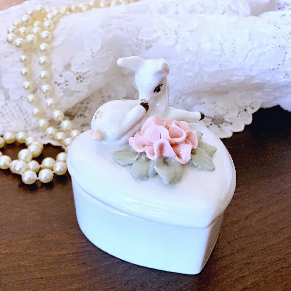 Petite boîte coeur collection MISS PETTICOAT vintage 70 style shabby chic